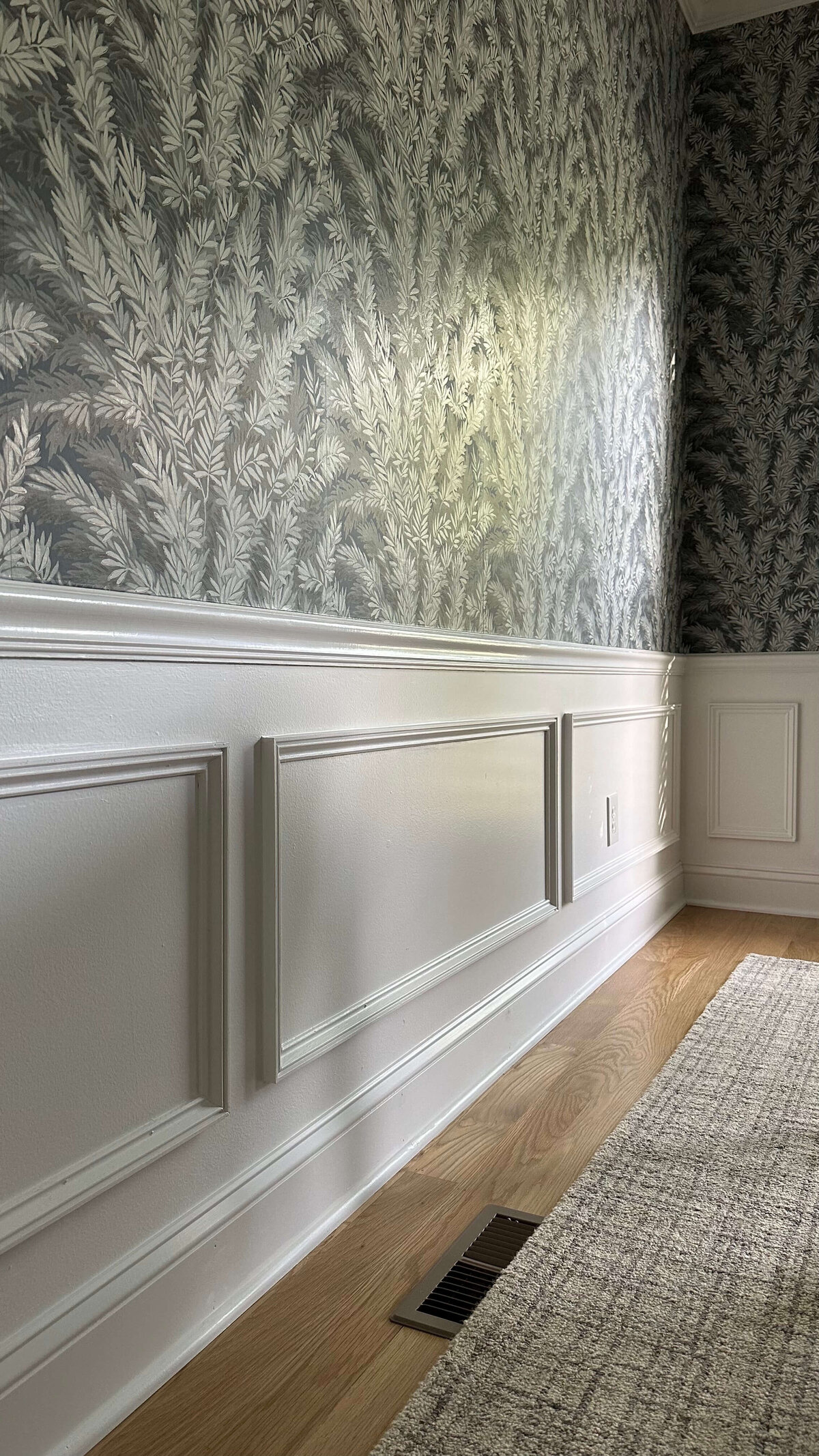 diy picture frame molding final