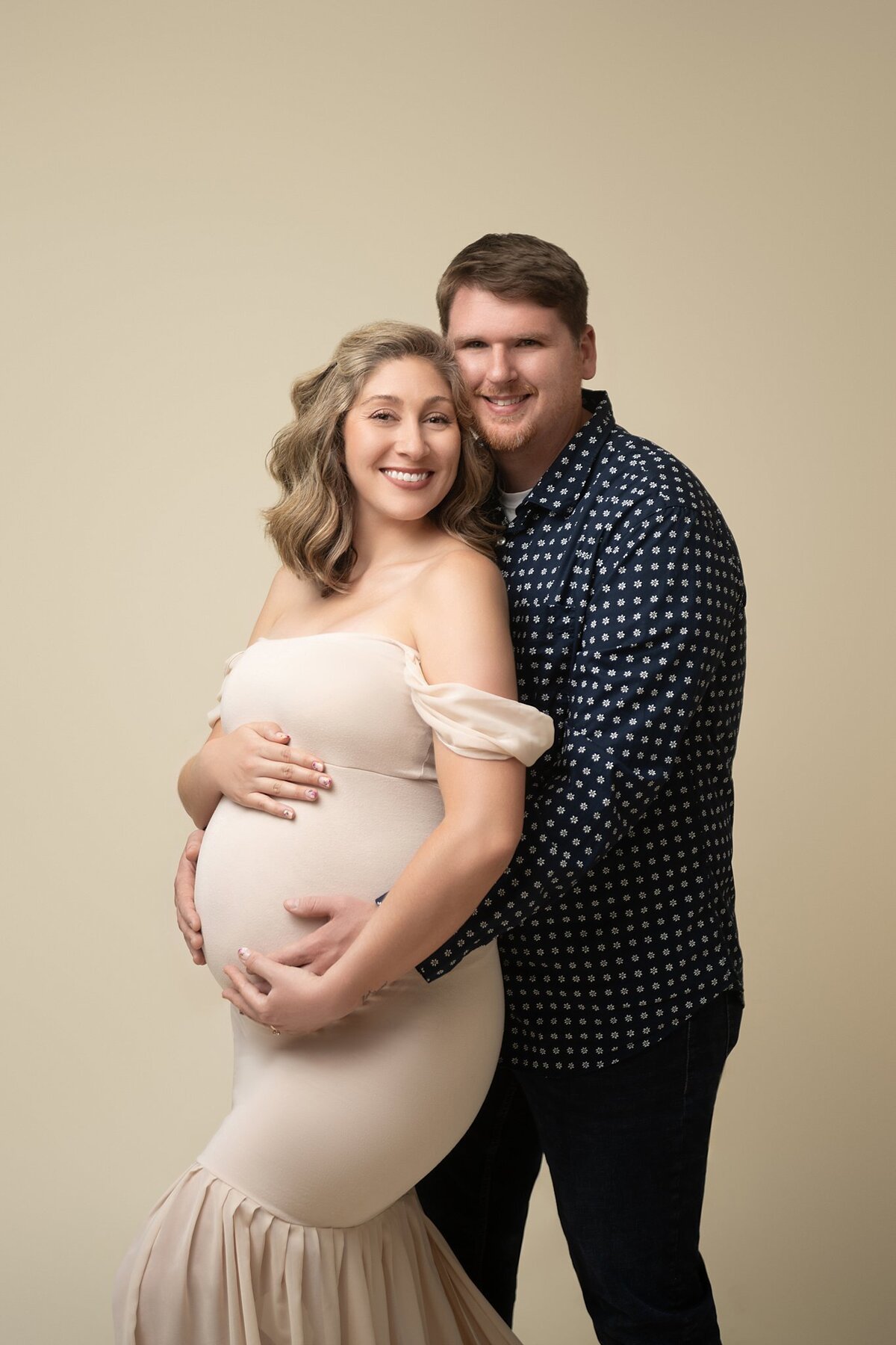 06_09_2024_TaylorMaternity_farm-Studio-406_WEB