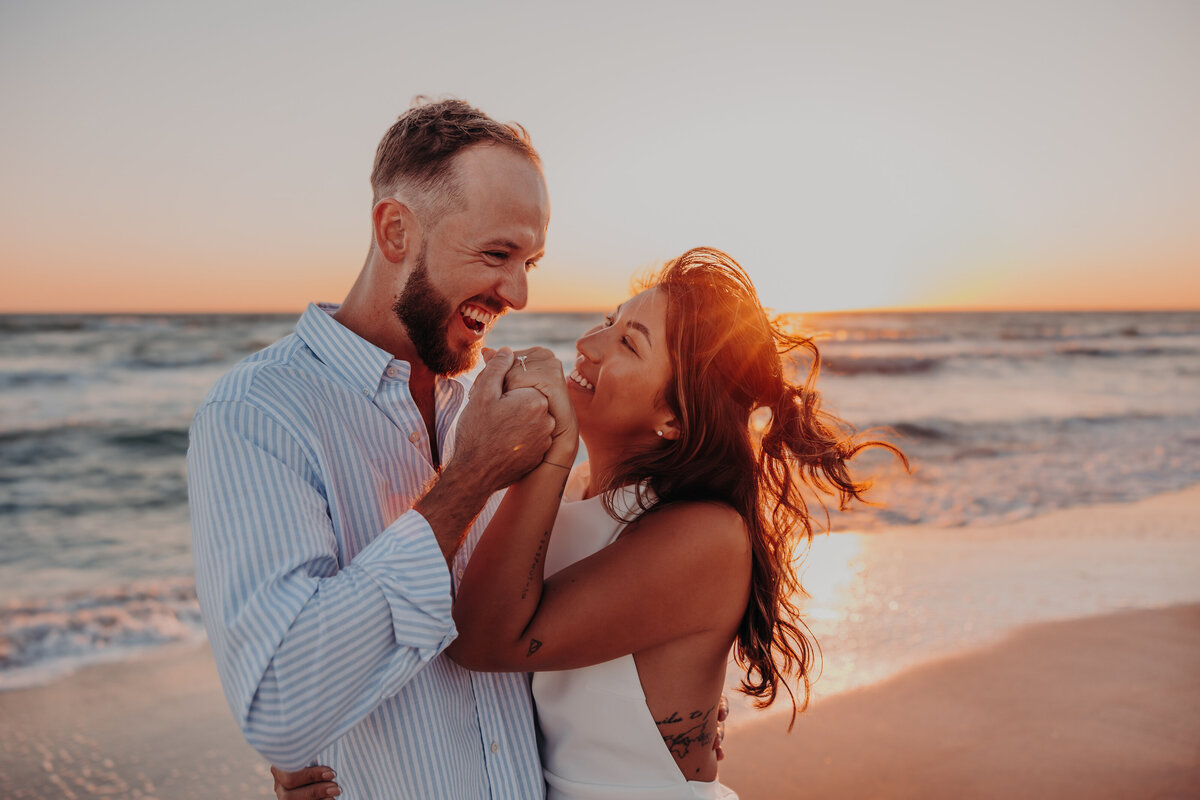 proposal on the beach | surprise prososal | siesta key proposal | beach proposal | sarasota beach proposal | longboat key proposal | bradenton beach proposal -3