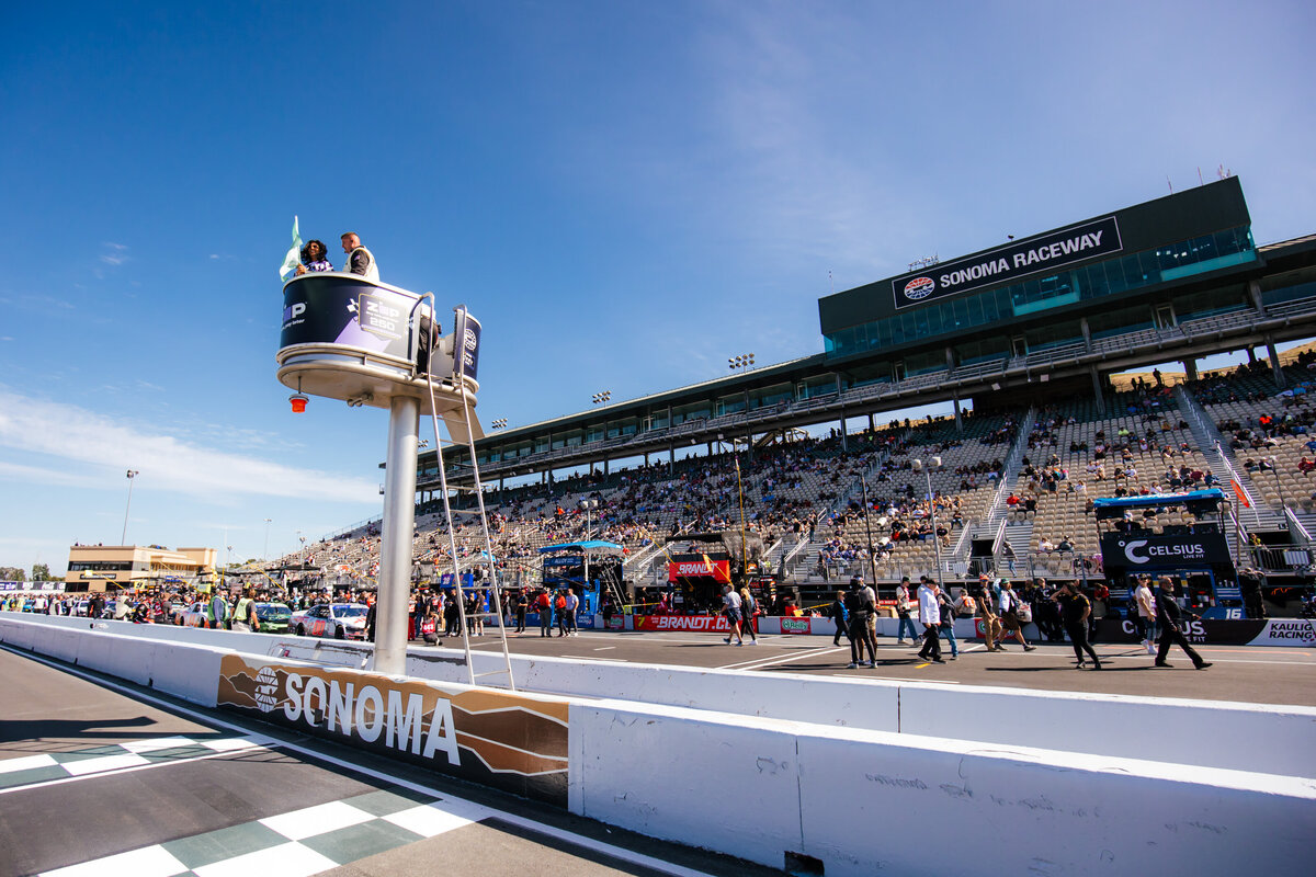 Zip Nascar Sonoma-42