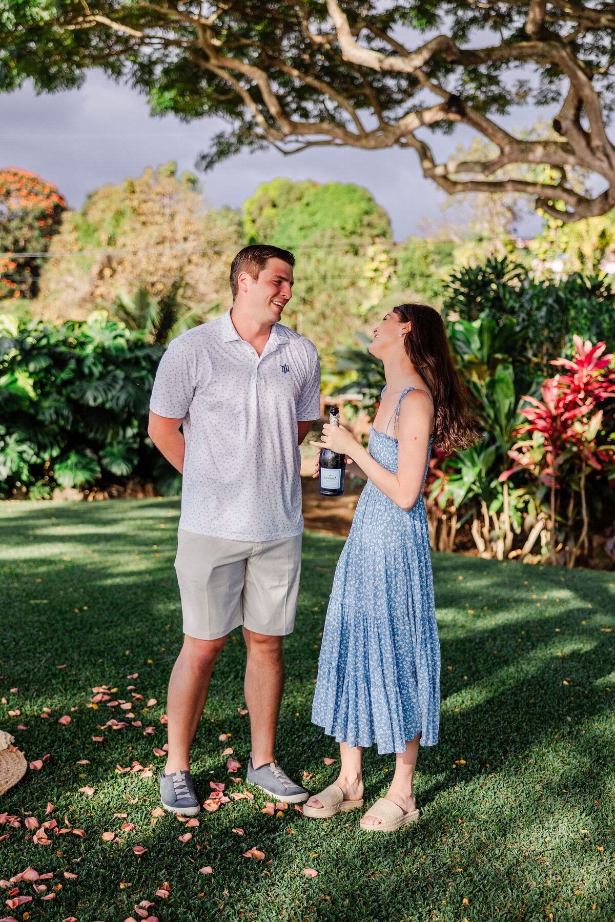 Hawaii-Engagement-Photos-Holualoa-Inn (37)
