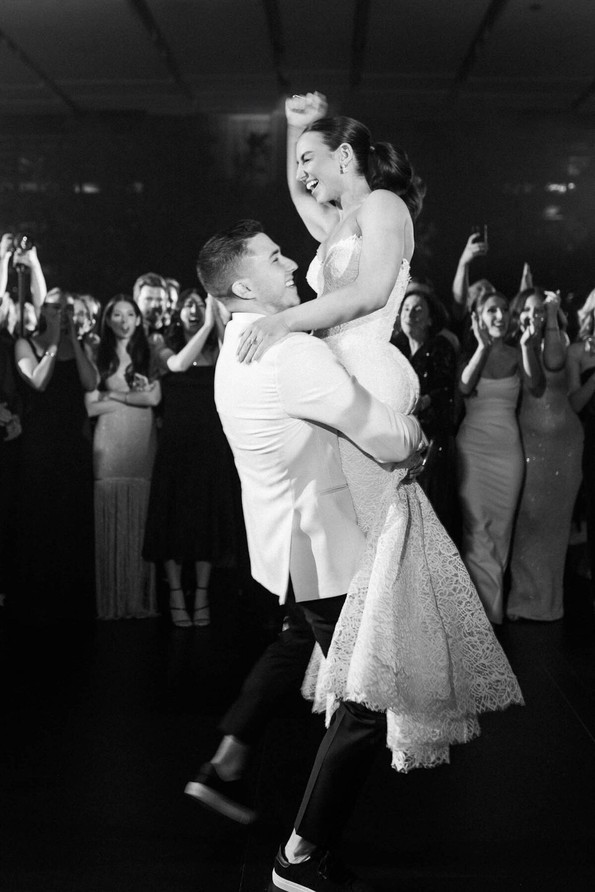 515-Four-Seasons-Toronto-Canada-Bailey-Cody-Wedding-51
