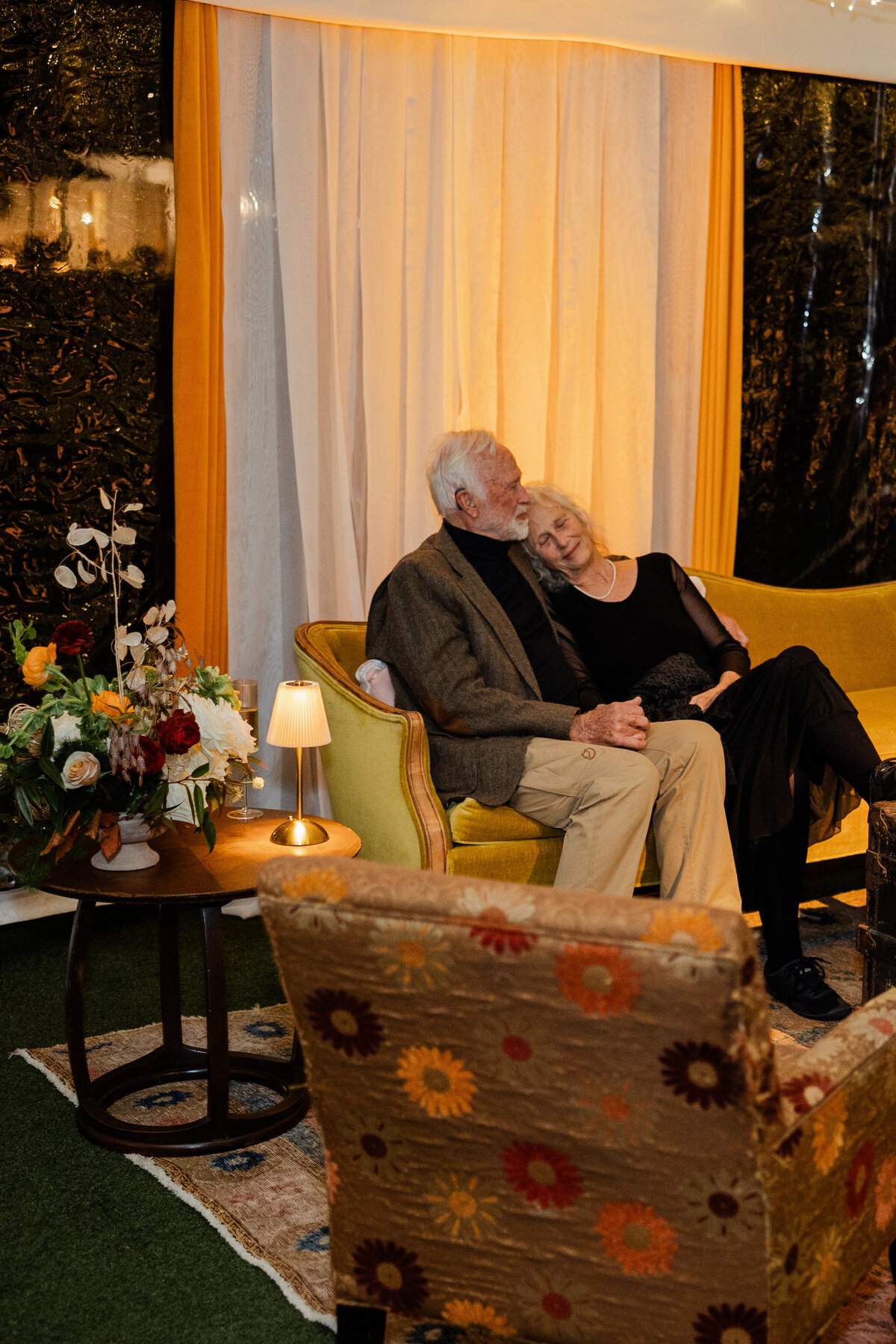 wedding-reception-lounge-smith-farm-gardens