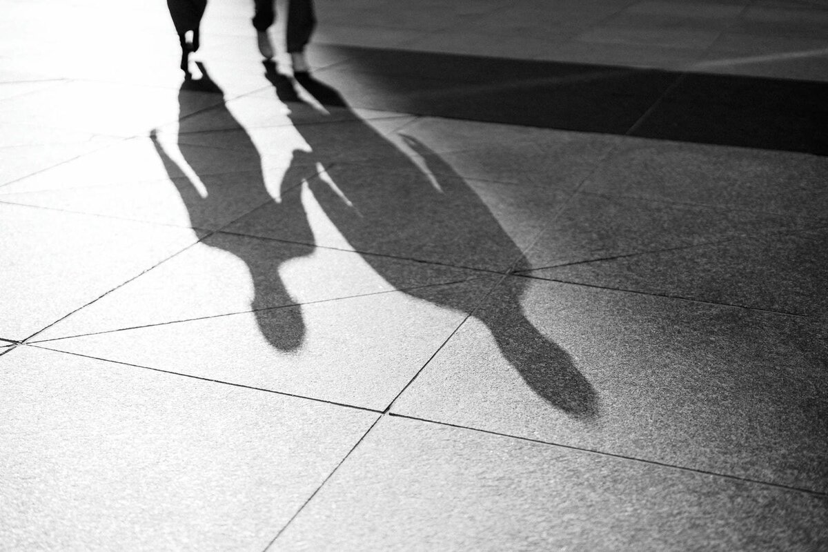 E11-Engagement-photo-shoot-in-Downtown-Toronto-Maria-and-DeVon-2025-04-14-2500px-1023