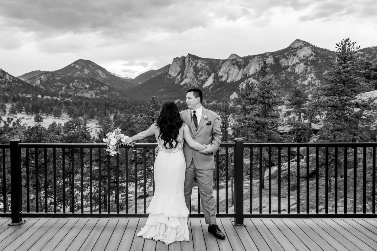 Black-Canyon-Inn-The-Boulders-Estes-Park-Wedding-15