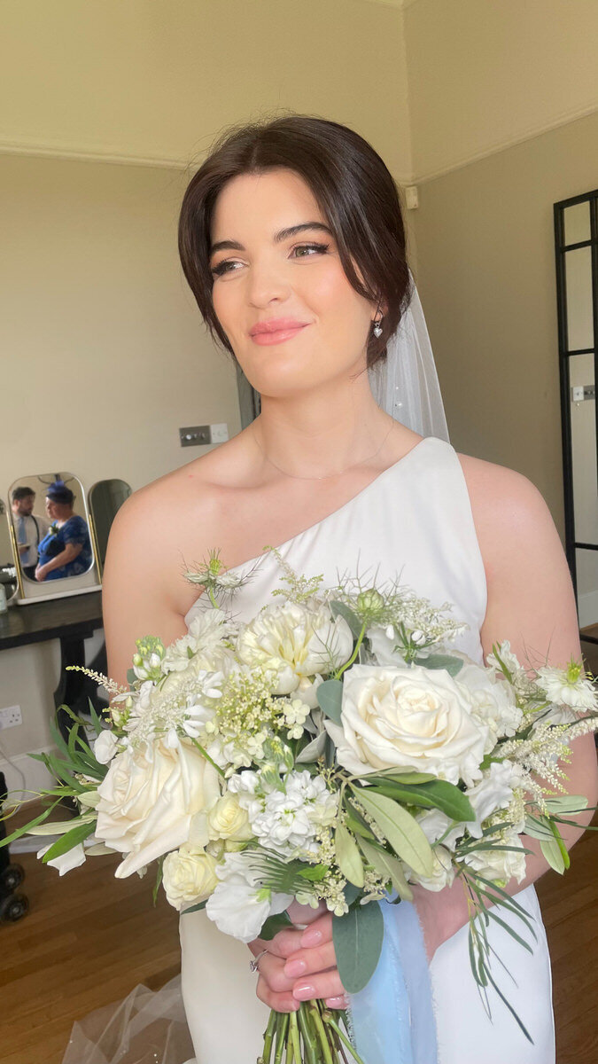 elegant-bridal-makeup-artist-berkshire (10)