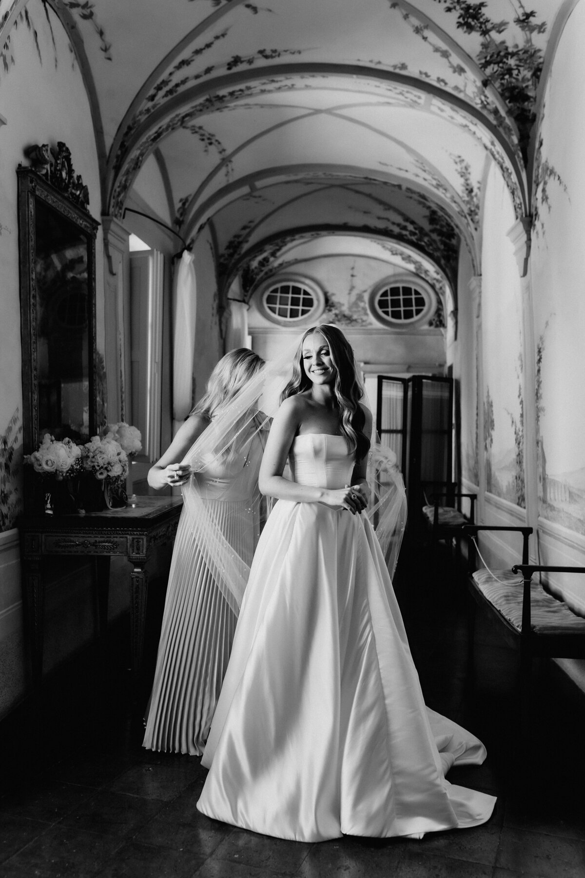 Mother and Bride portrait in Tuscany
