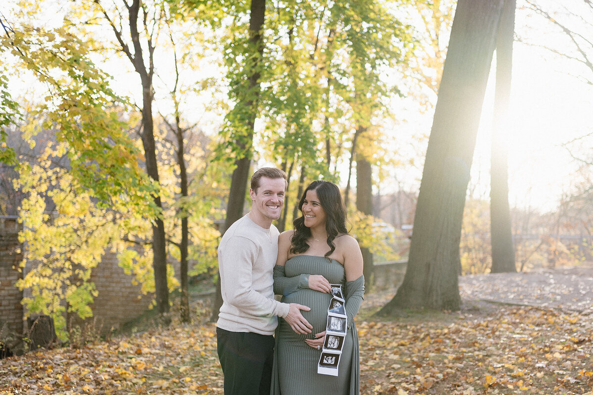 Jenna+RyanMaternityClevelandOhioGinaMariePrestiPhotography.jpg-173