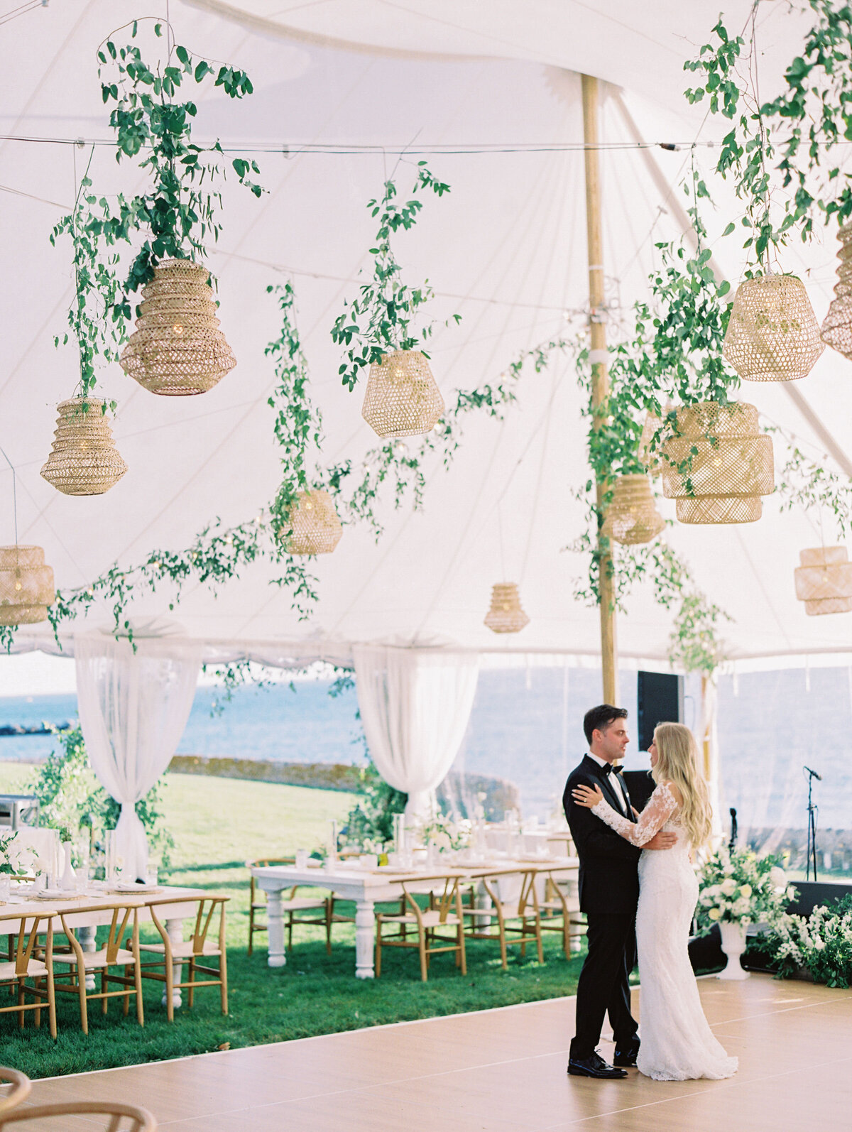 dreamy-tented-wedding-inspiration-sarah-brehant-events