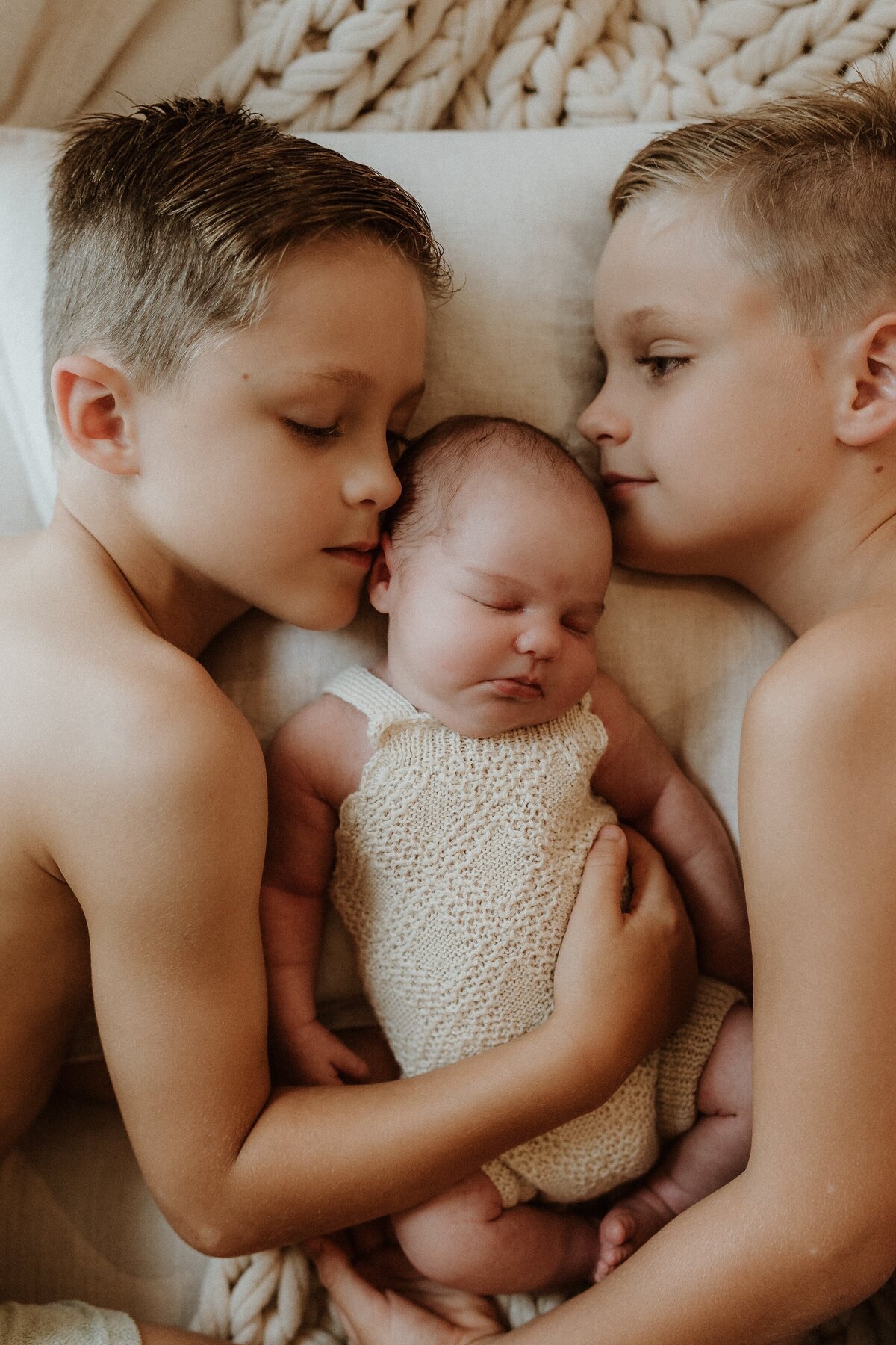 central-coast-newborn-baby-photos-willow-and-rose-43