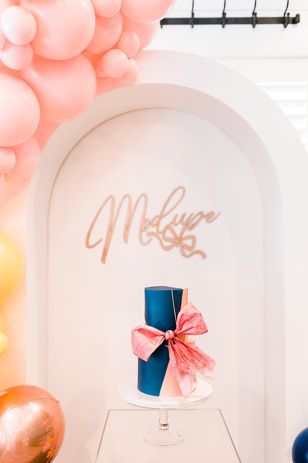 BOWS-KATE7354