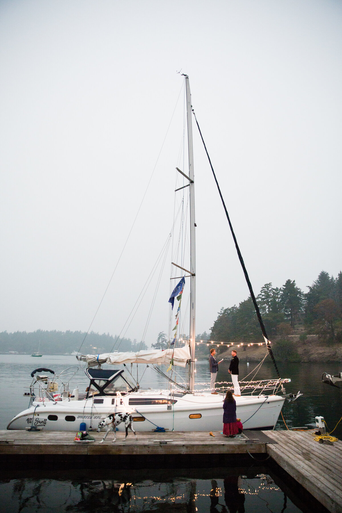 022-elopement-roche-harbor-sailboat-la-vie-photo