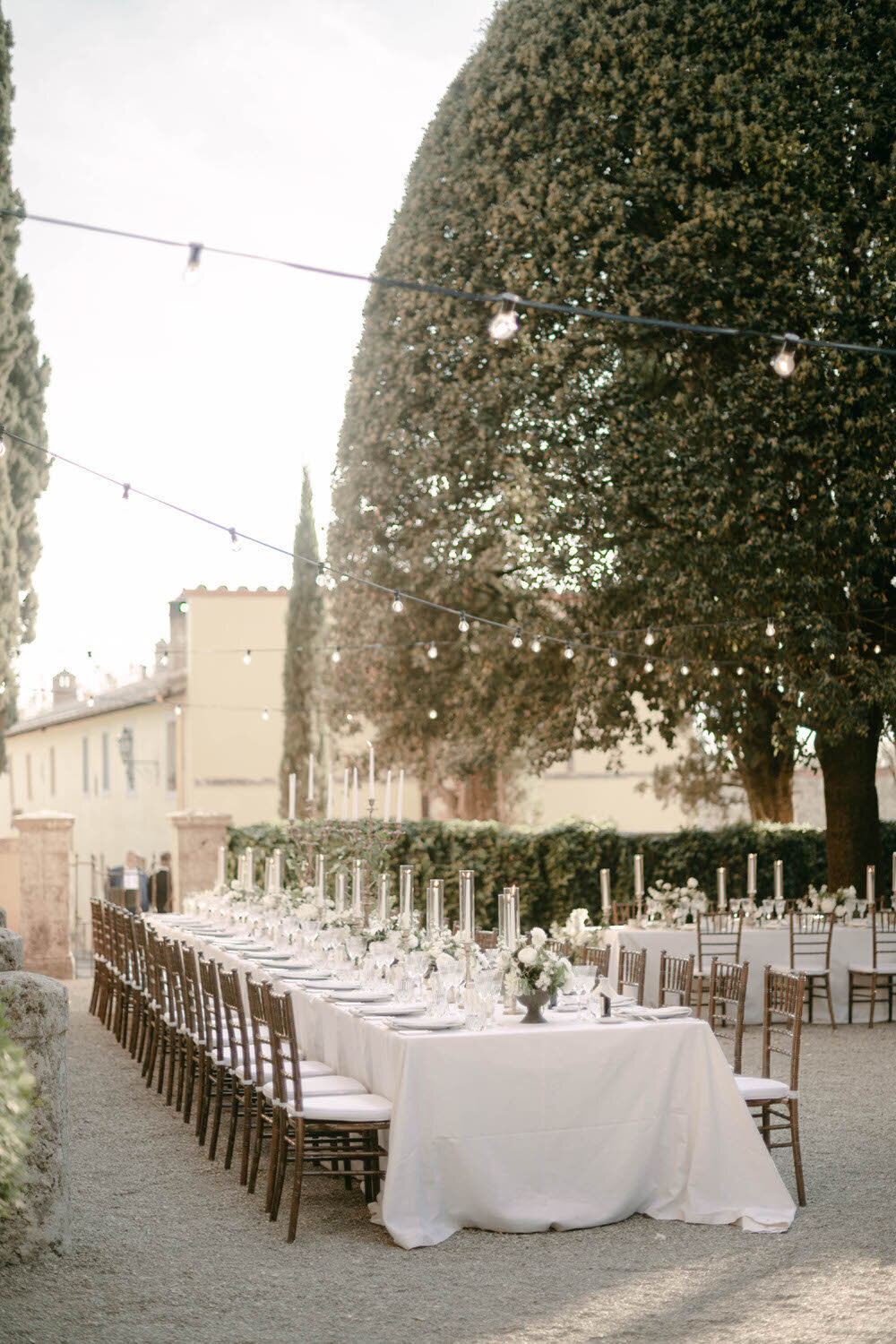 Flora_And_Grace_La_Foce_Tuscany_Editorial_Wedding_Photographer-499