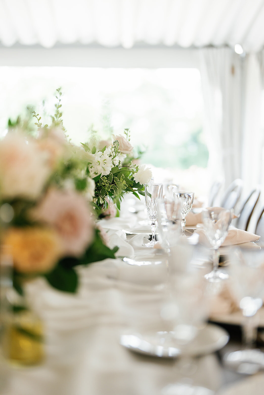 love-whimsy-events-cincinnati-wedding-planner-ault-park-holly-noel-photo (363)