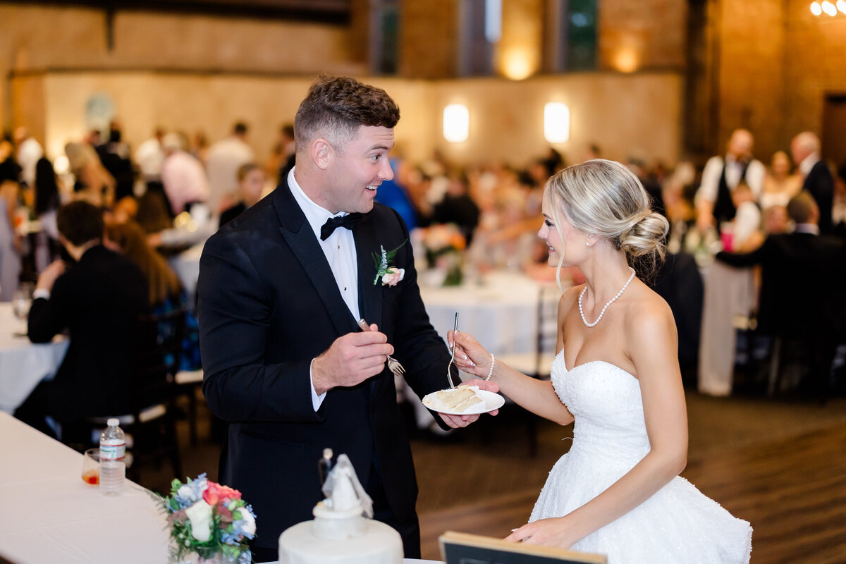 kasia-sickau-wedding-photographer-grace-alex-monastery-event-center-cincinnati-ohio1N1A2858