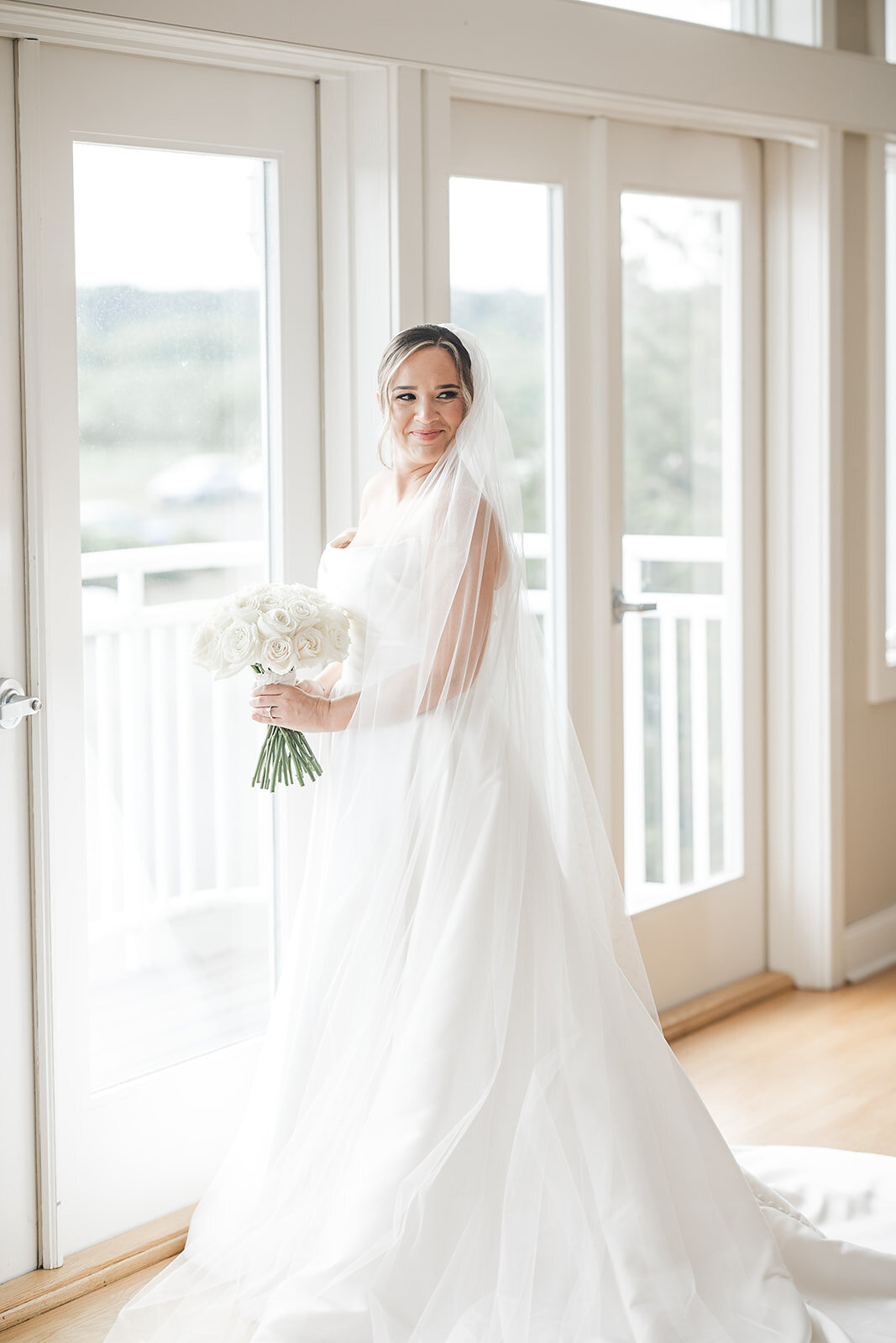 bridal-portraits-at-guilford-yacht-club-jen-strunk-events