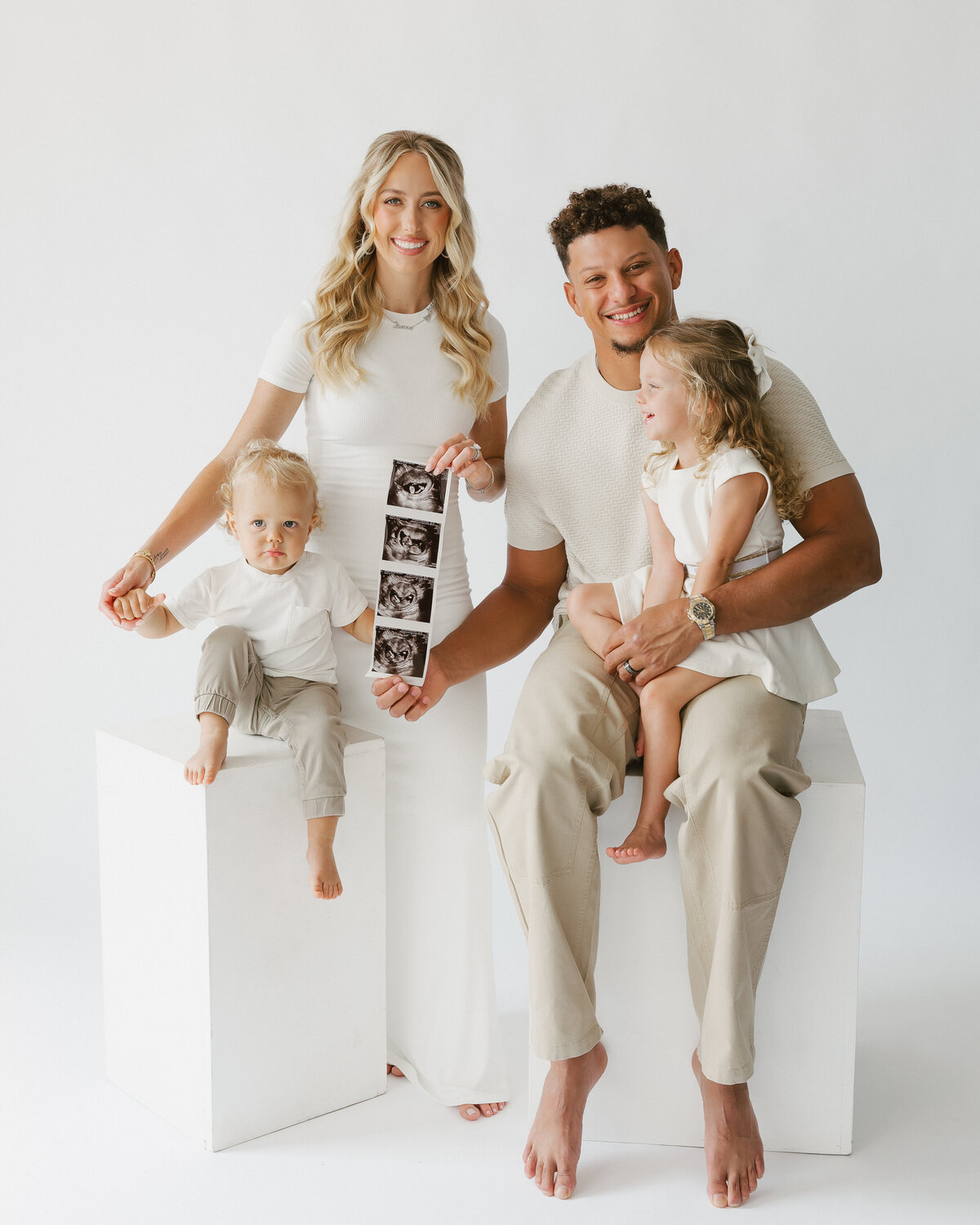 MahomesFamily_SydneySchneiderPhotography-6876