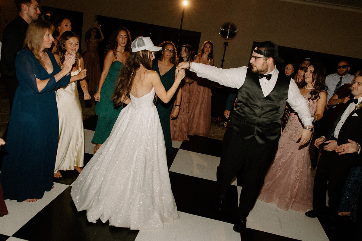 katelyn-bill-wedding-preview-taylorraephotofilm-121