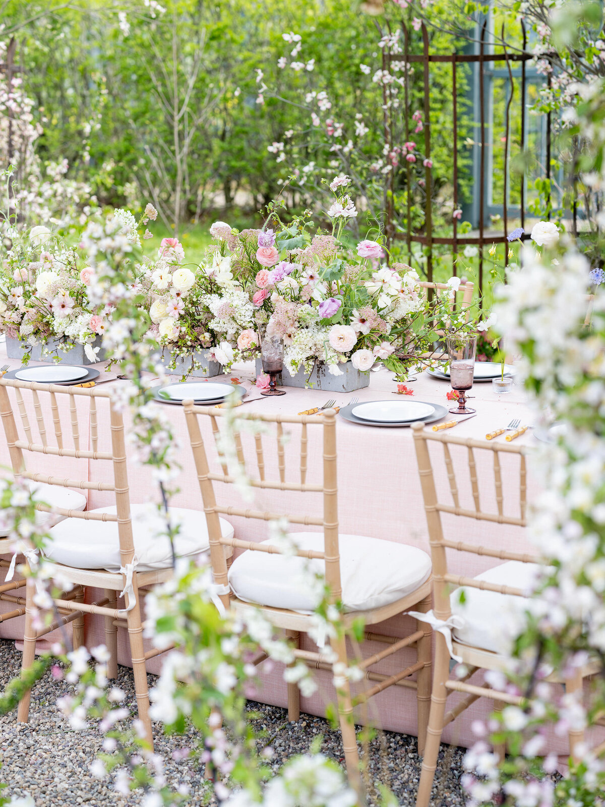 Zela-Events-Jardin-de-Buis-Floral-Tablescape-Design-2