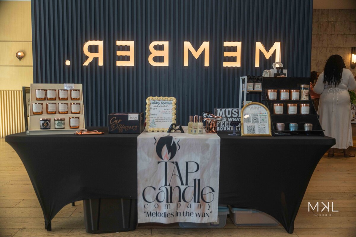 TGS_Small Biz Sat Market_12.07.24_MakalaLeePhotography_23.jpg