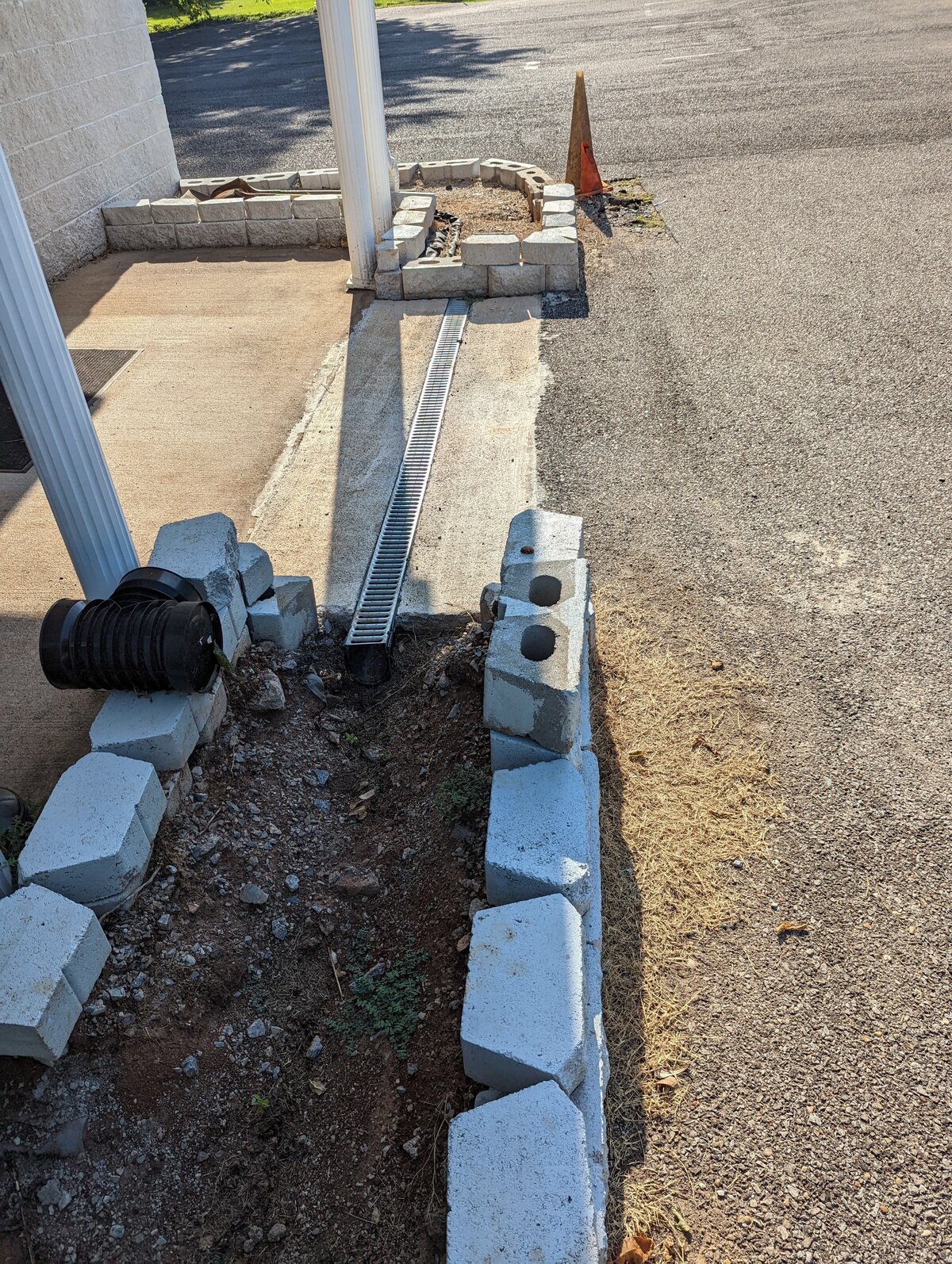 concrete-walkway-with-drain