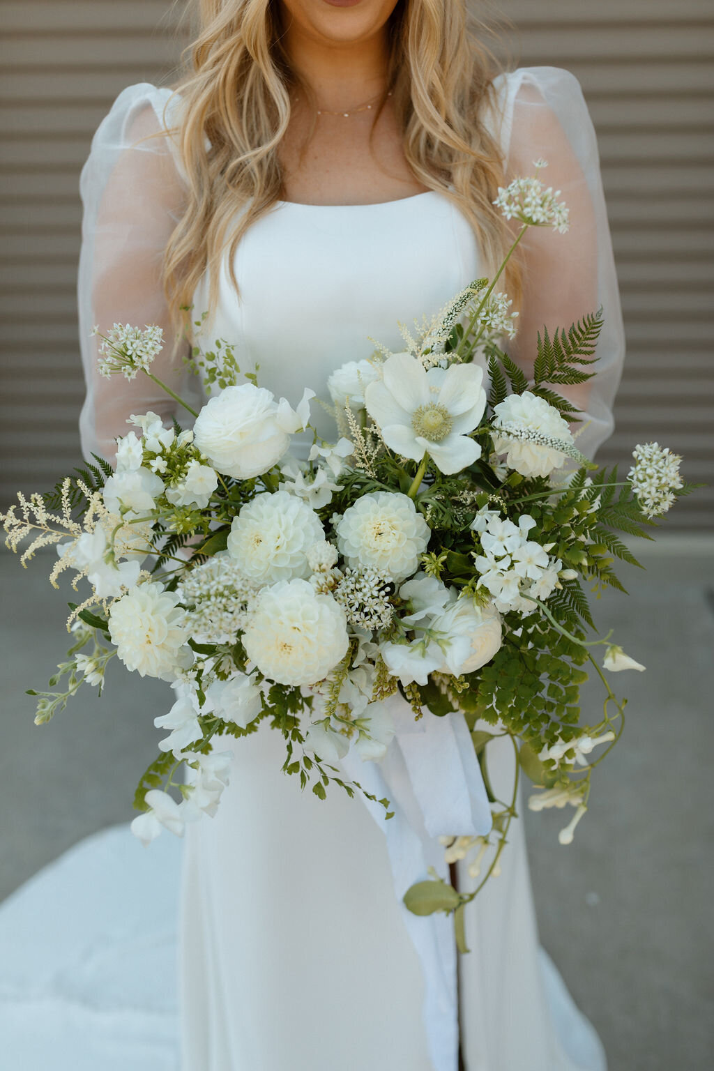 White flowers and greenery bouquet | Bella Fleur