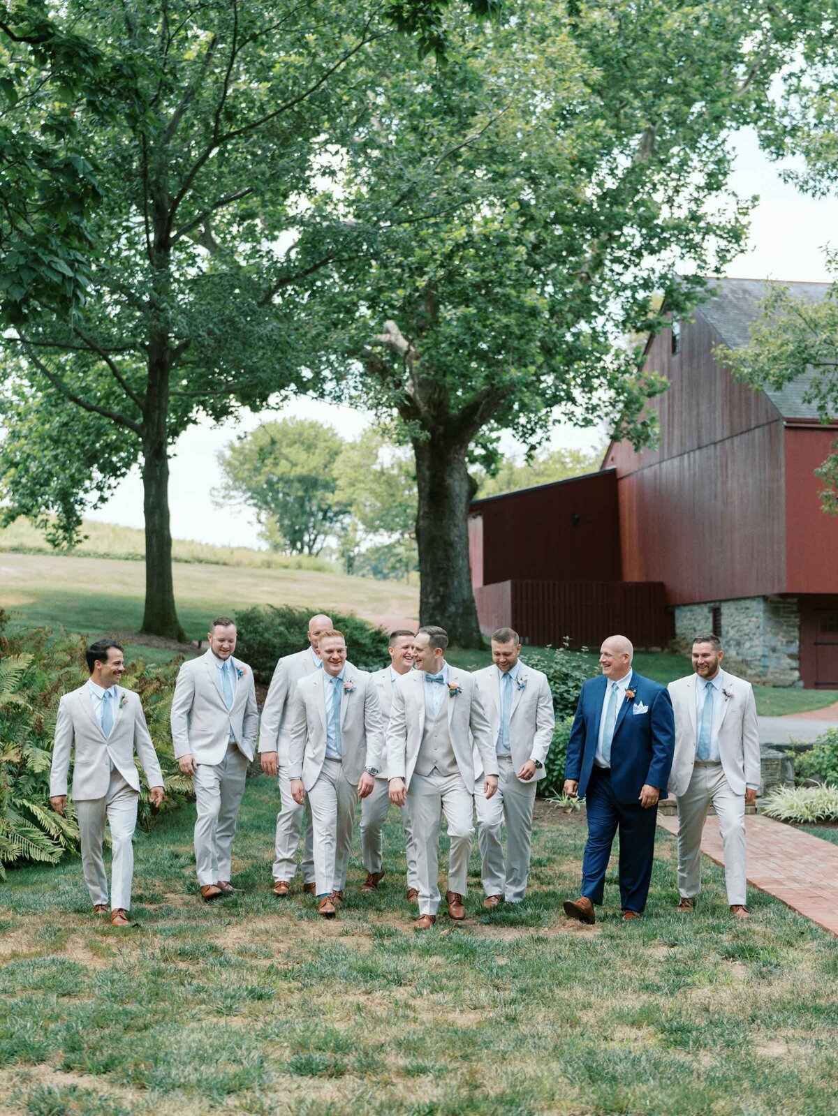 farm-at-eagles-ridge-lancaster-wedding-021