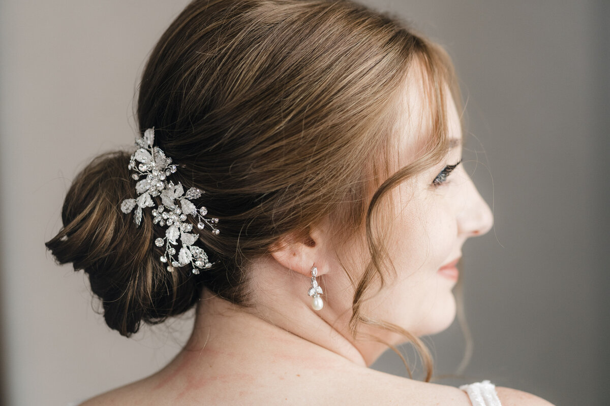 bride-portrait-embassy-suites-pittsburgh