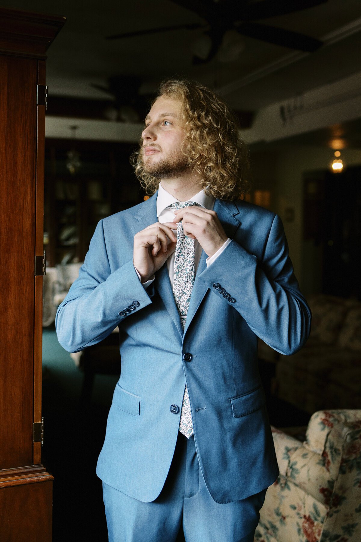 outing lodge fall wedding photography getting ready portraits before wedding