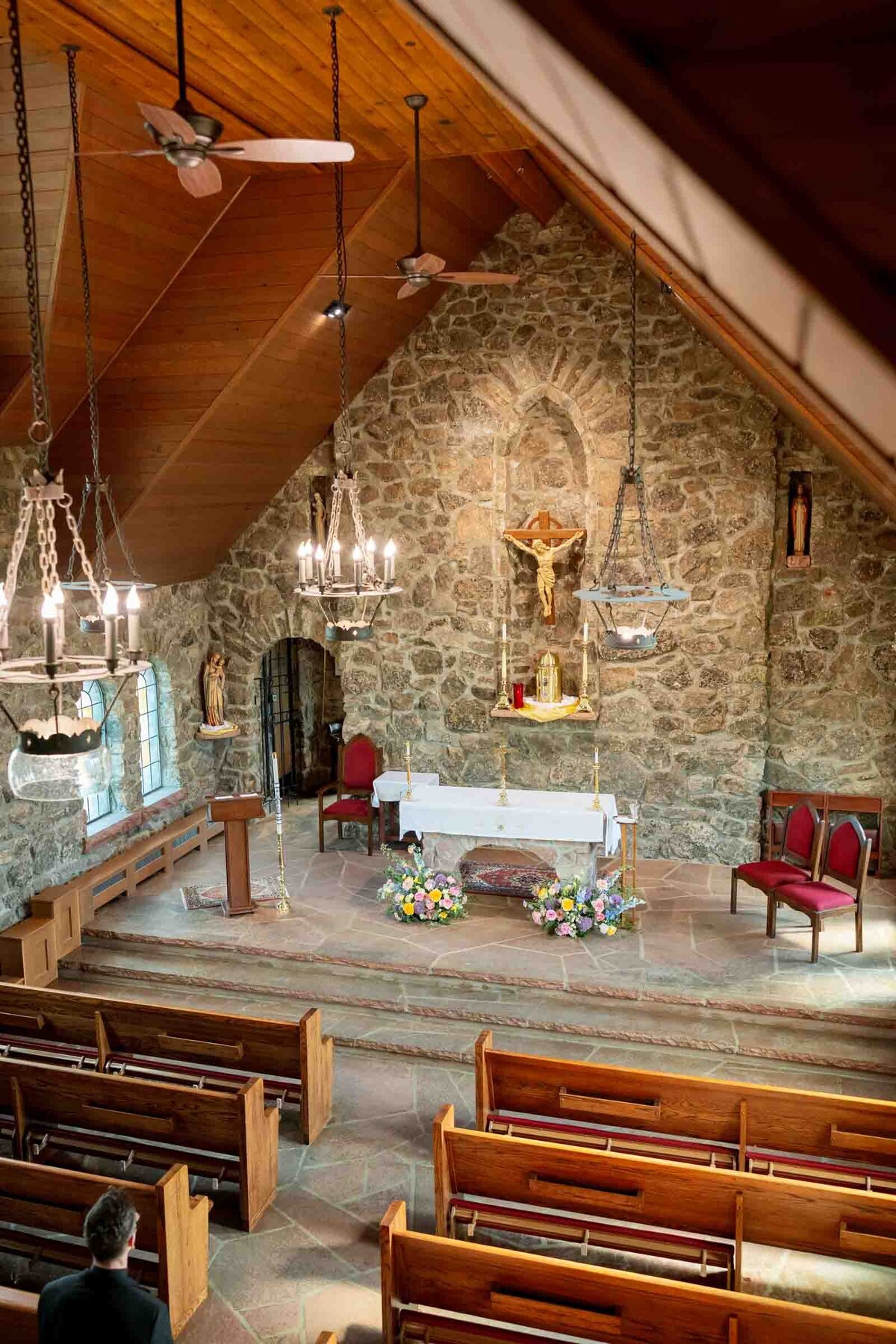 Saint-Malos-Chapel-on-the-Rock-Wedding-46