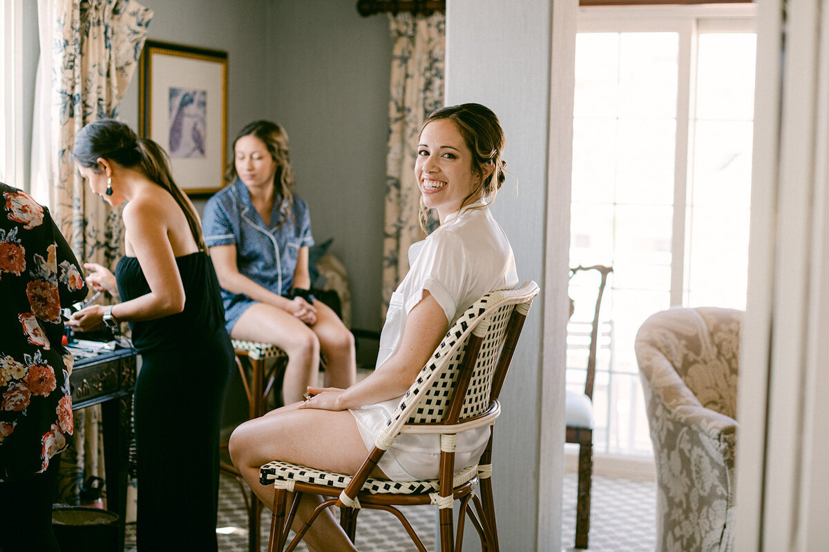 bella-luce-by-michelle-andrea-new-england-photographer-wedding-pinet-family-getting-ready-113