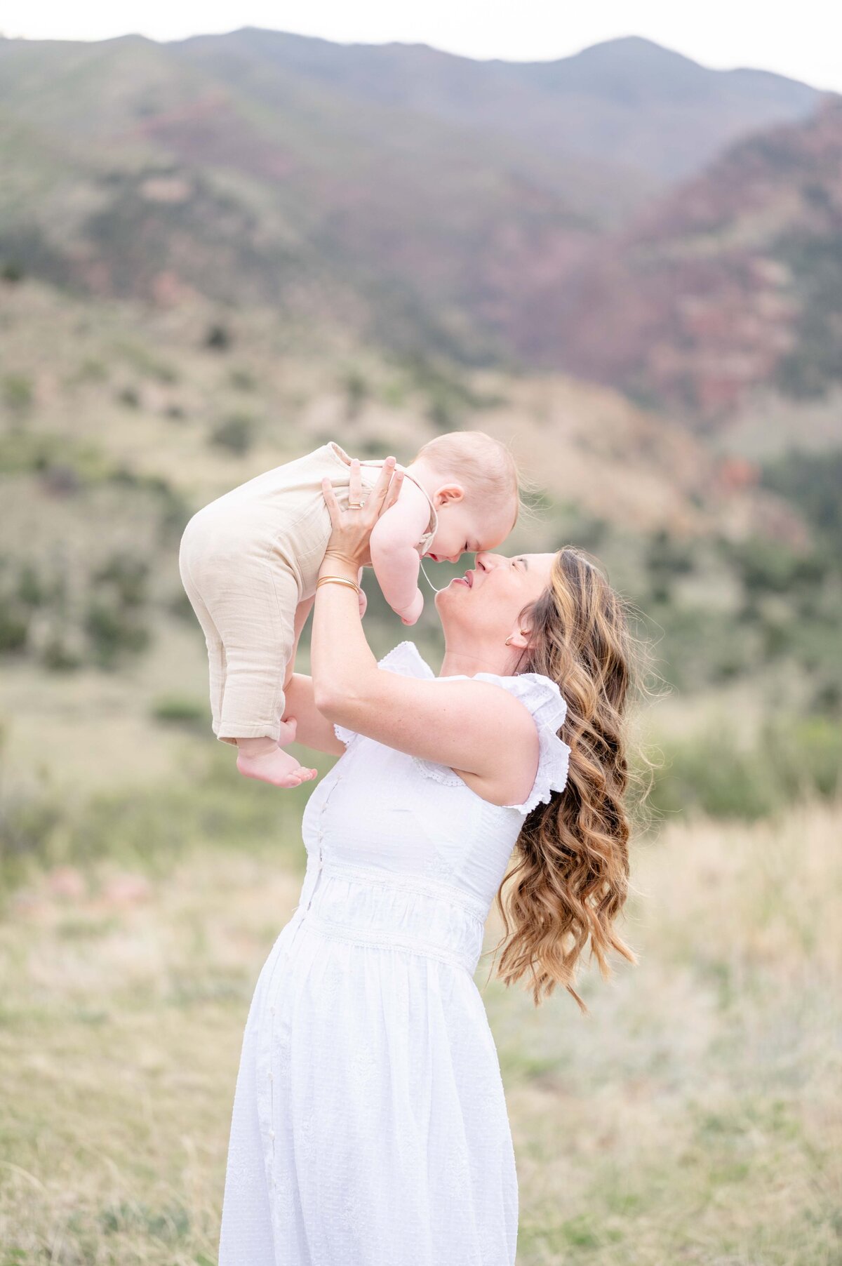 CO-Colorado-Springs-Spring-Mini-Session-Garden-of-the-gods-Magnolia-and-Grace-Photography-Co-HaleyM# (1)-7