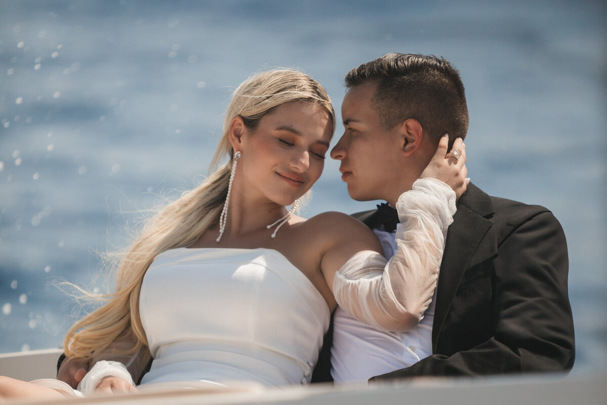 Destination elopement photographer and planner.  Specializing in all inclusive elopement packages. 