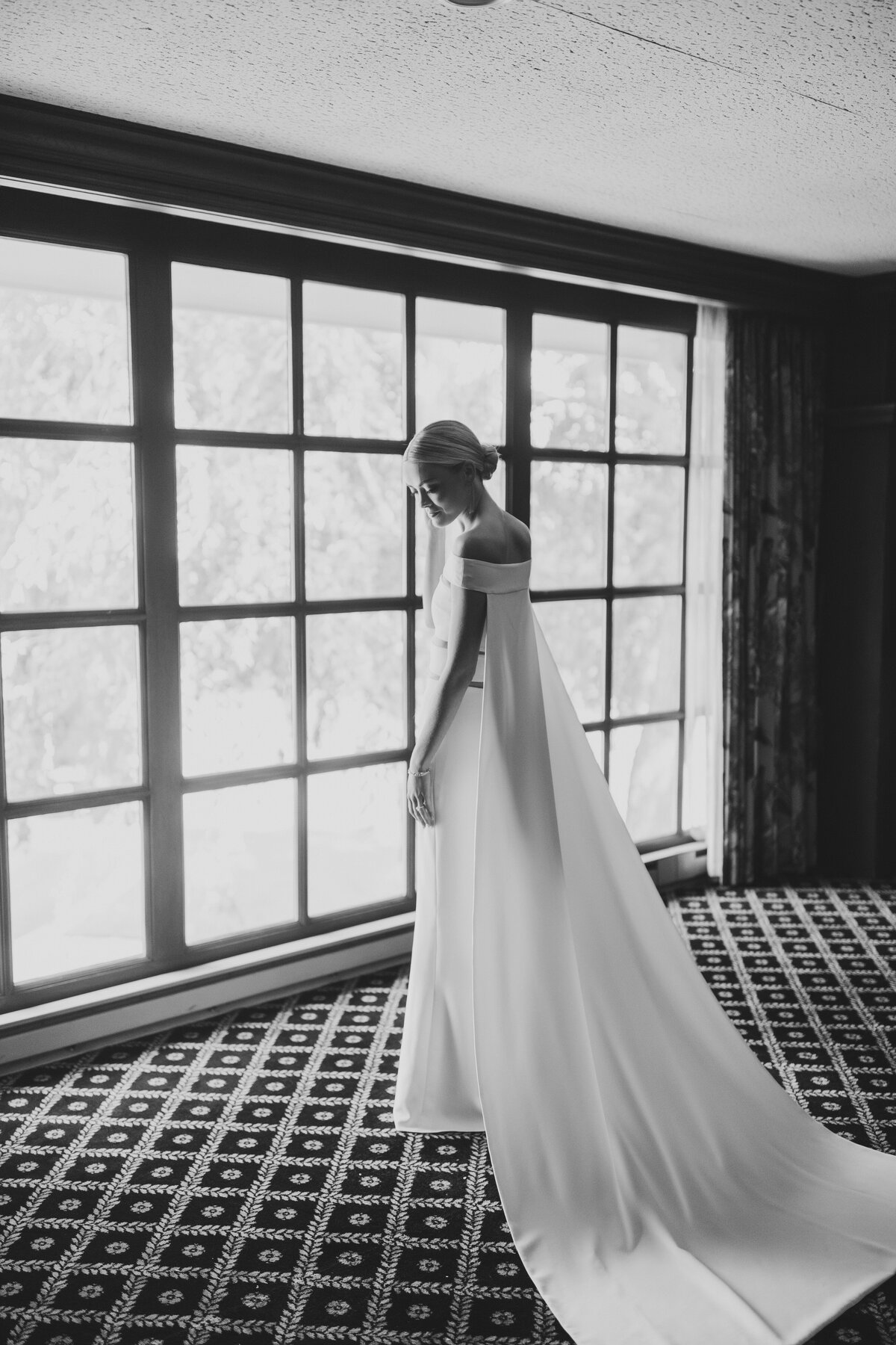 JackJackie_MissionHillsCCWedding_CatherineRhodesPhotography_NellieSparkmanEvents_KansasCityWedding14