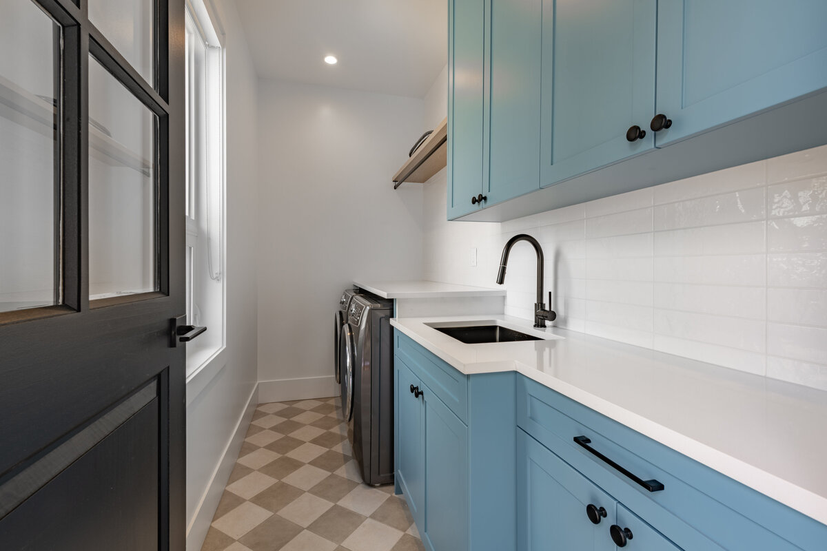 10376 125 St-35