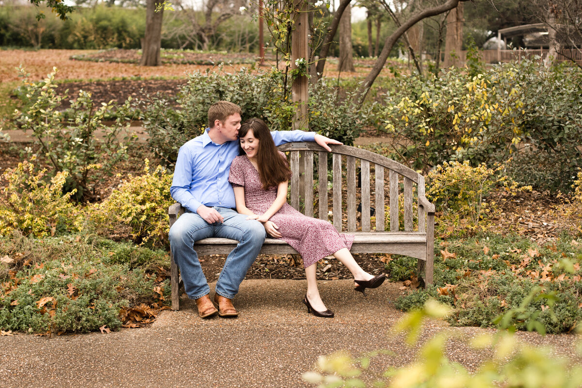 Outdoor engagement session near Fort Worth TX