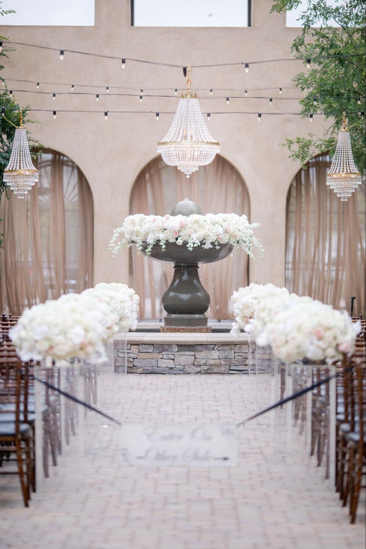 Orange County Wedding - San Juan Capistrano Wedding Venue - Serra Plaza