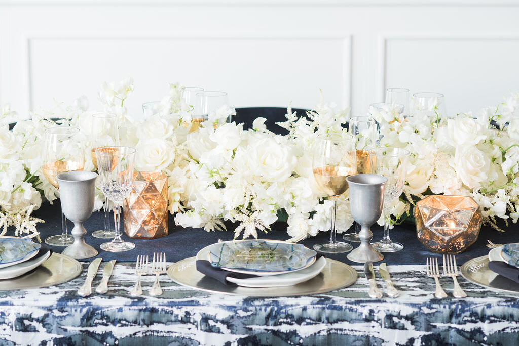 MagnoliaBluebird_ModernLuxuryWeddings_DelMar_EliTurner_MoodyWedding3