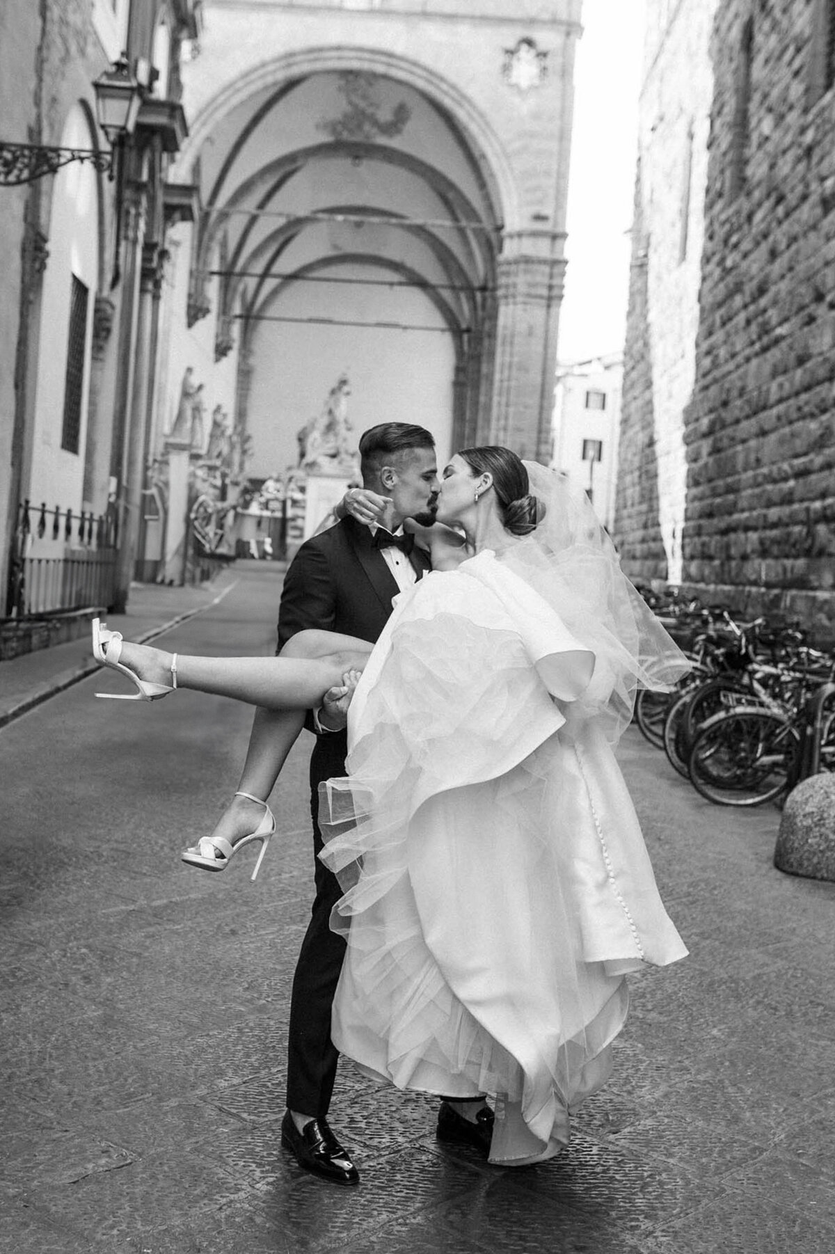 515-Villa-Petriolo-Tuscany-Italy-Carly-Roman-Wedding-40
