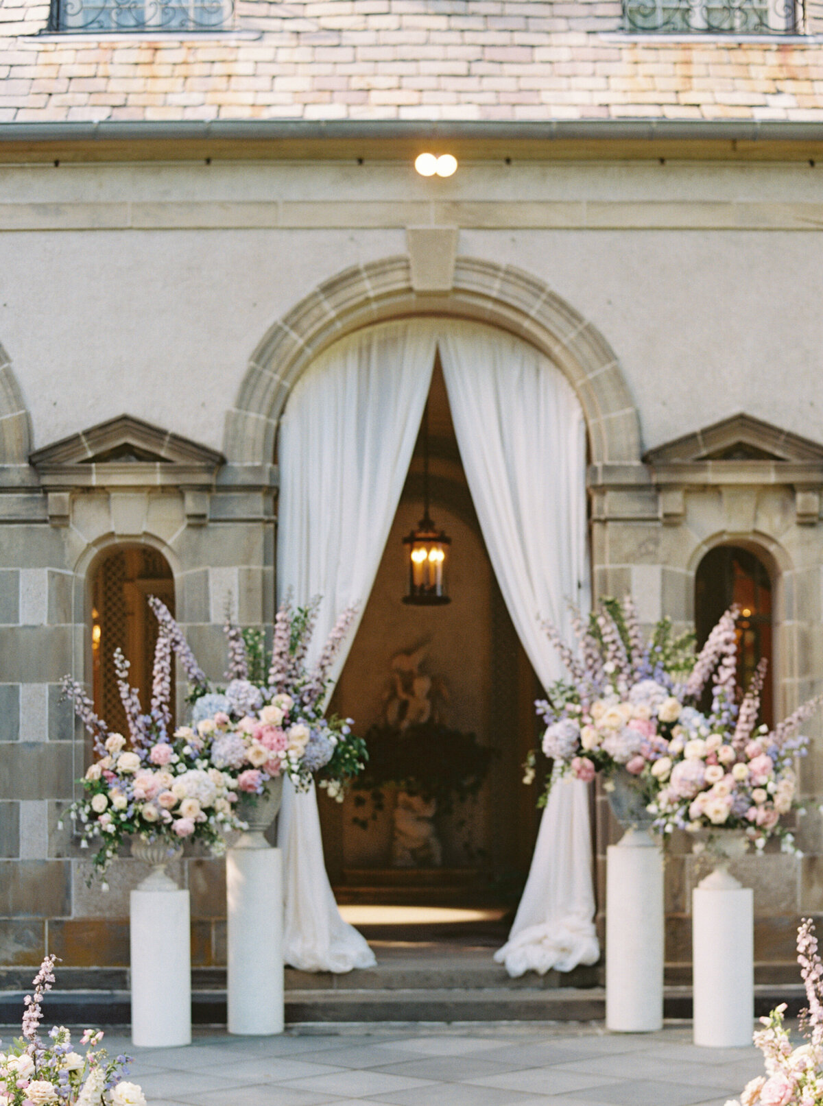 wedding-ceremony-design-at-glen-manor-house-ri