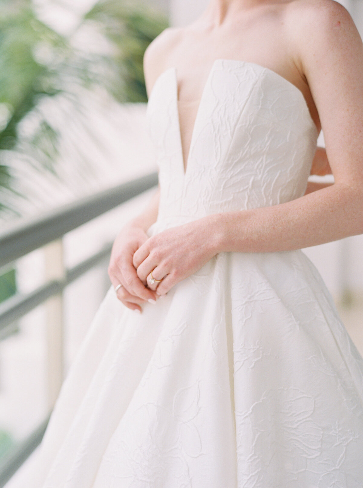 Zoe&Brody_FloraFarmsWedding_BrideGettingReady-127-3