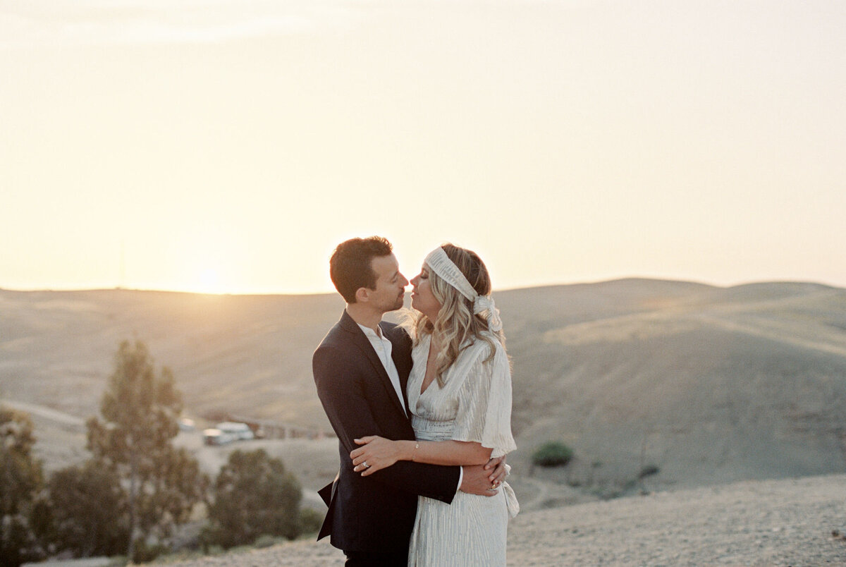 Morocco wedding in white Beldi country club Marrakech Veronique lorre destination florist42