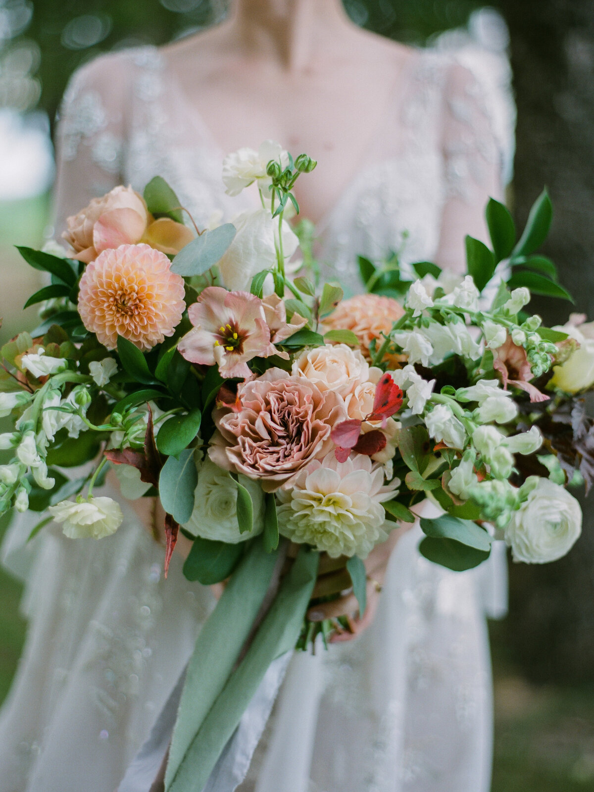 garden rose bouquet, studio fleurette, fine art wedding design inspiration