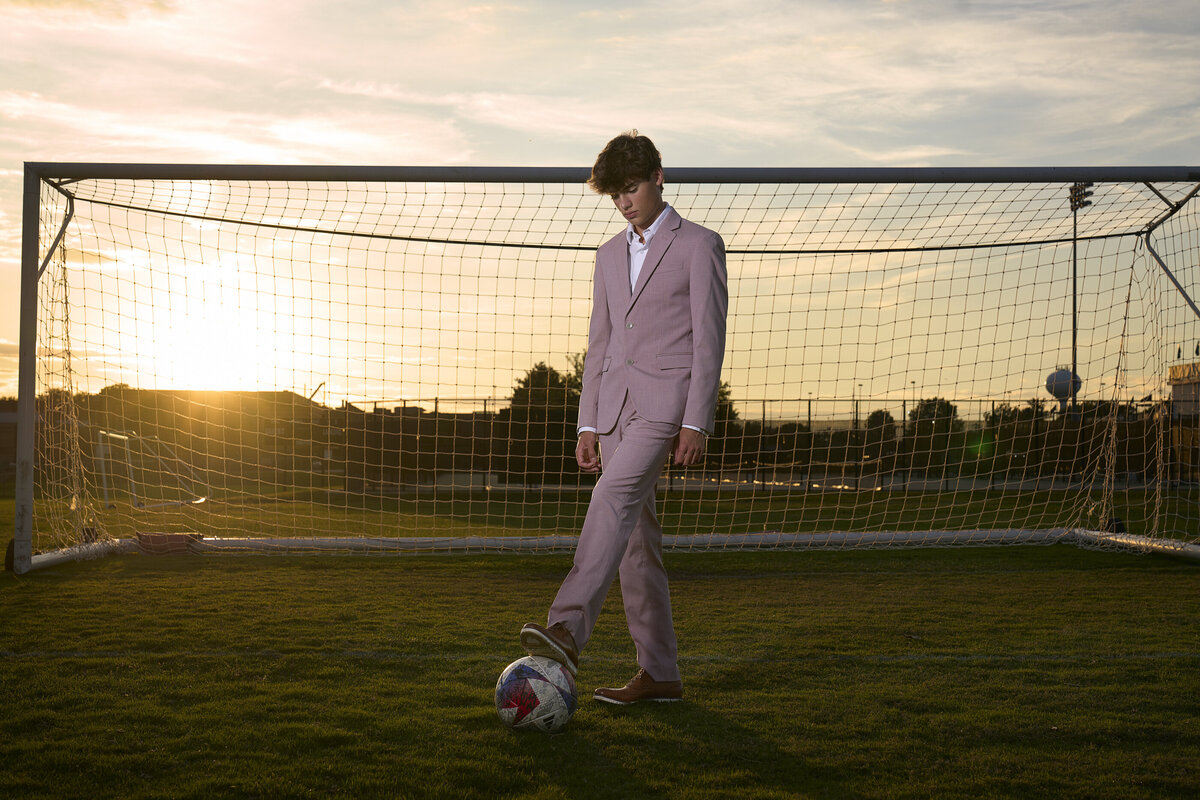 St. Louis senior photographer. senior guy soccer photos. Blanca Parciak Photography _58 (15)
