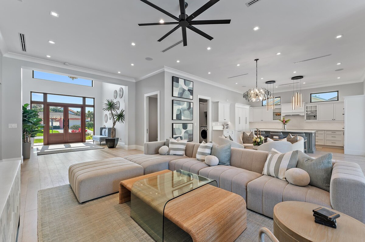 Exquisite Custom-Built Estate Overlooking the Intracoastal Waterway