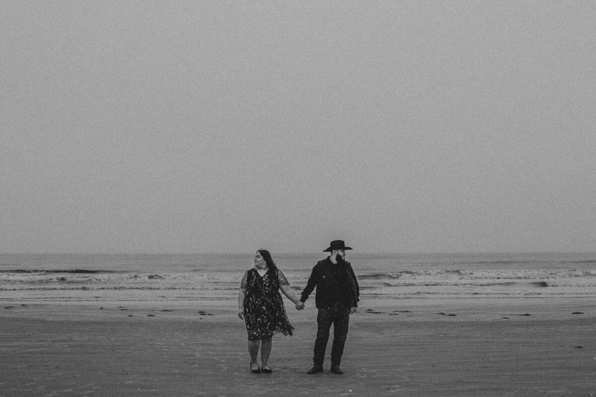 As a couples photographer documenting this anniversary celebration in Galveston, Tx, the beach served as the perfect setting for capturing the couple's love story. Against the backdrop of the sun-kissed shores, the couple's laughter and tender moments spoke volumes, reaffirming their bond and creating timeless photographs that will be cherished for years to come.