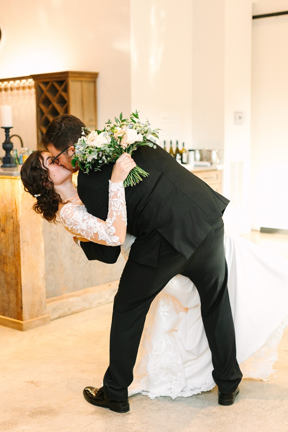 Bride and Groom Wedding Portaits Kelynn and Mathew Evansville Owensboro357
