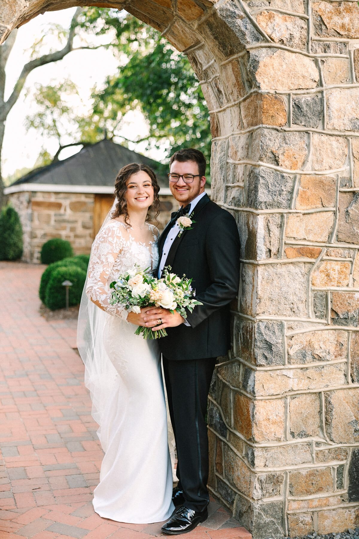 Bride and Groom Wedding Portaits Kelynn and Mathew Evansville Owensboro300