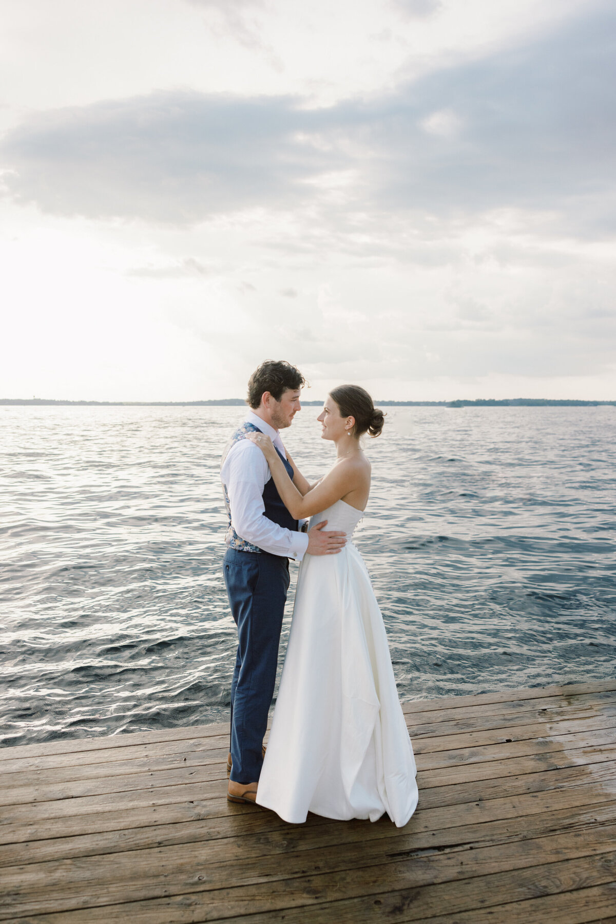 Minnetonka Yacht Club wedding photographer Tom Thornton Photography-46