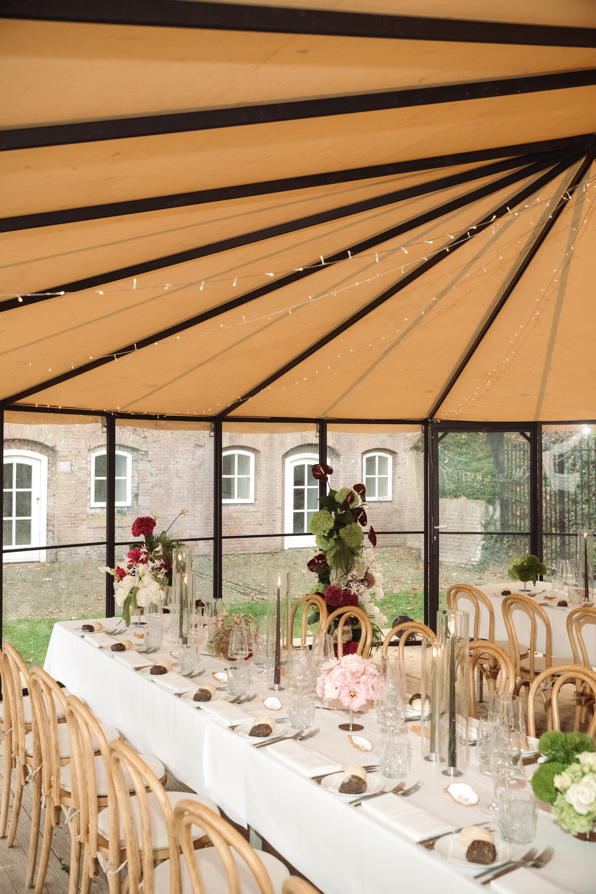 Wedding styling oranjerie Elswout